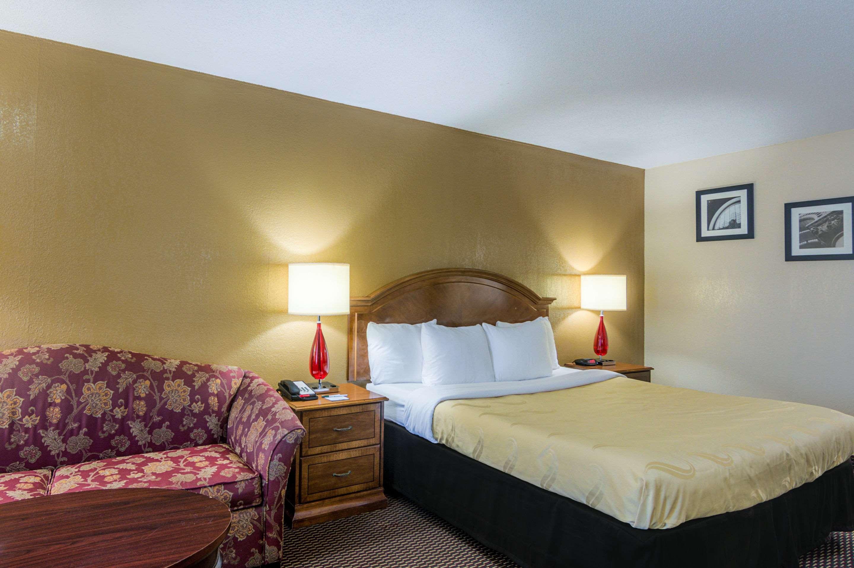 Quality Inn Shawnee I-40 Εξωτερικό φωτογραφία