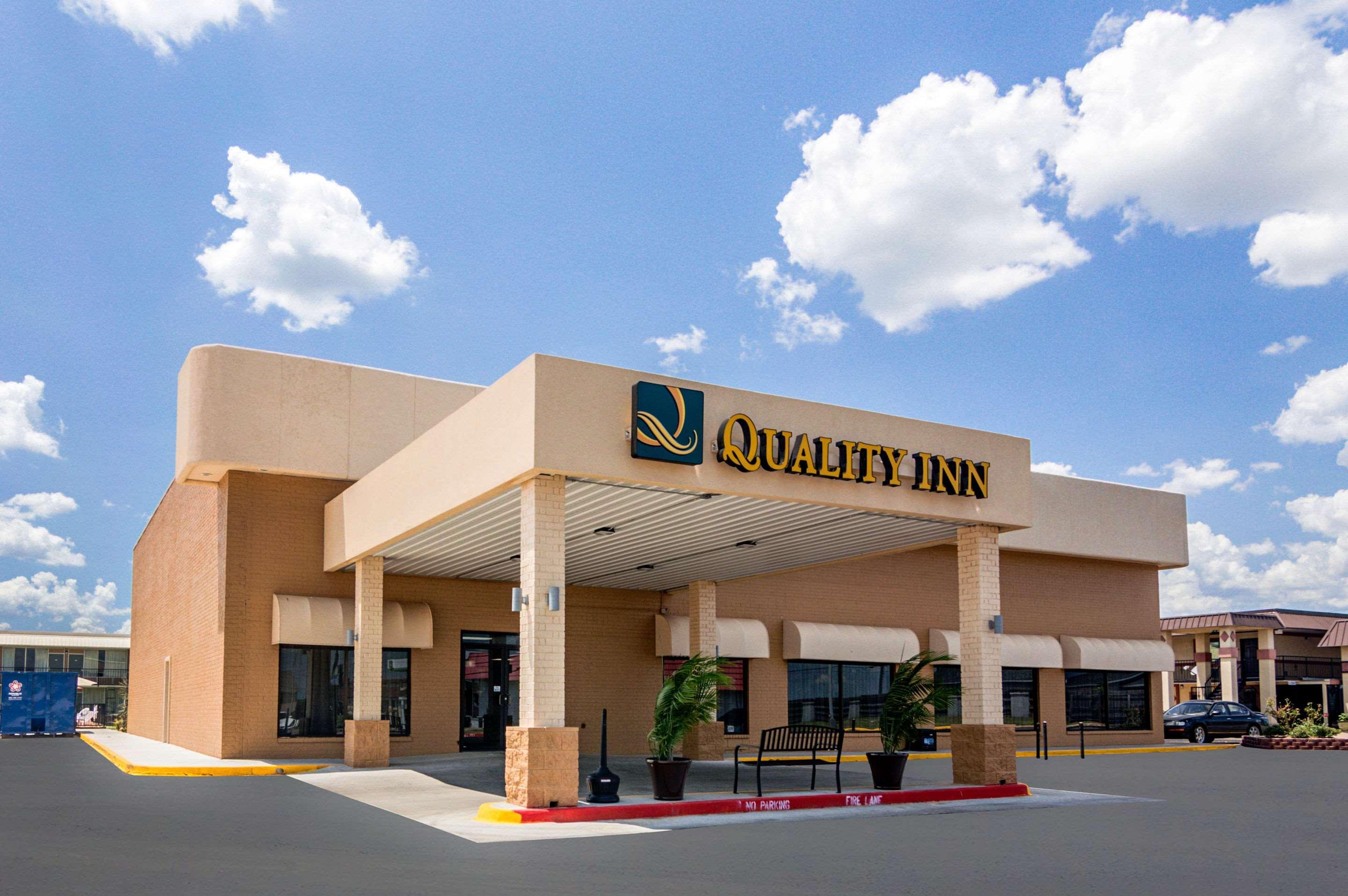 Quality Inn Shawnee I-40 Εξωτερικό φωτογραφία