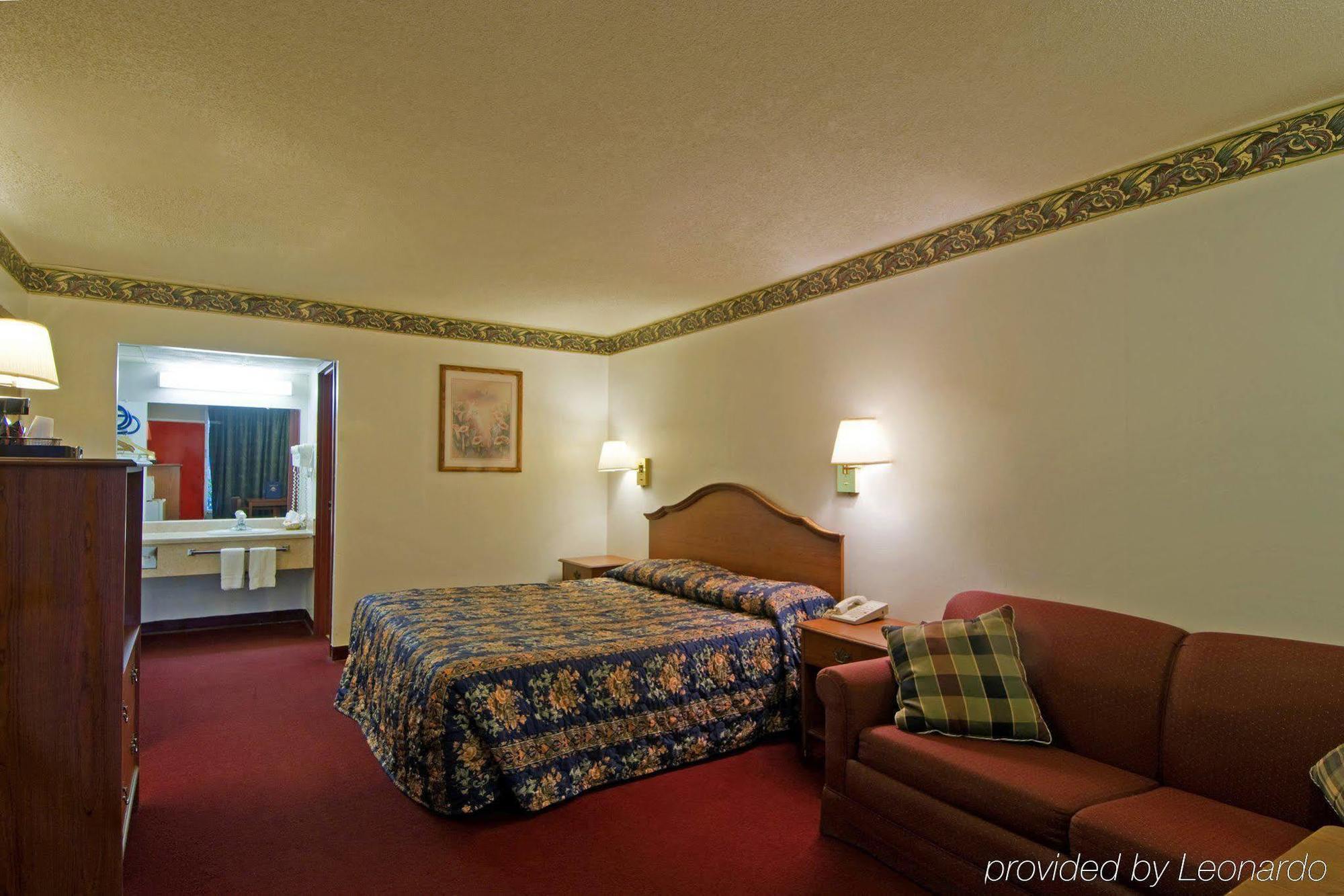 Quality Inn Shawnee I-40 Δωμάτιο φωτογραφία