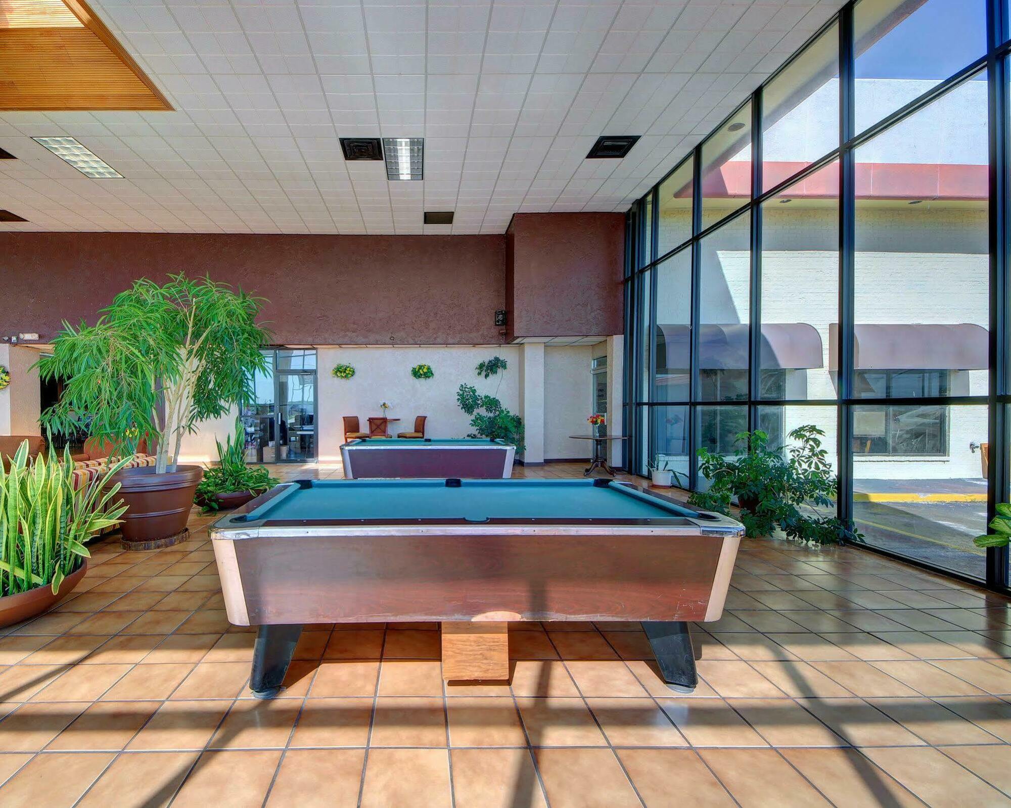 Quality Inn Shawnee I-40 Εξωτερικό φωτογραφία