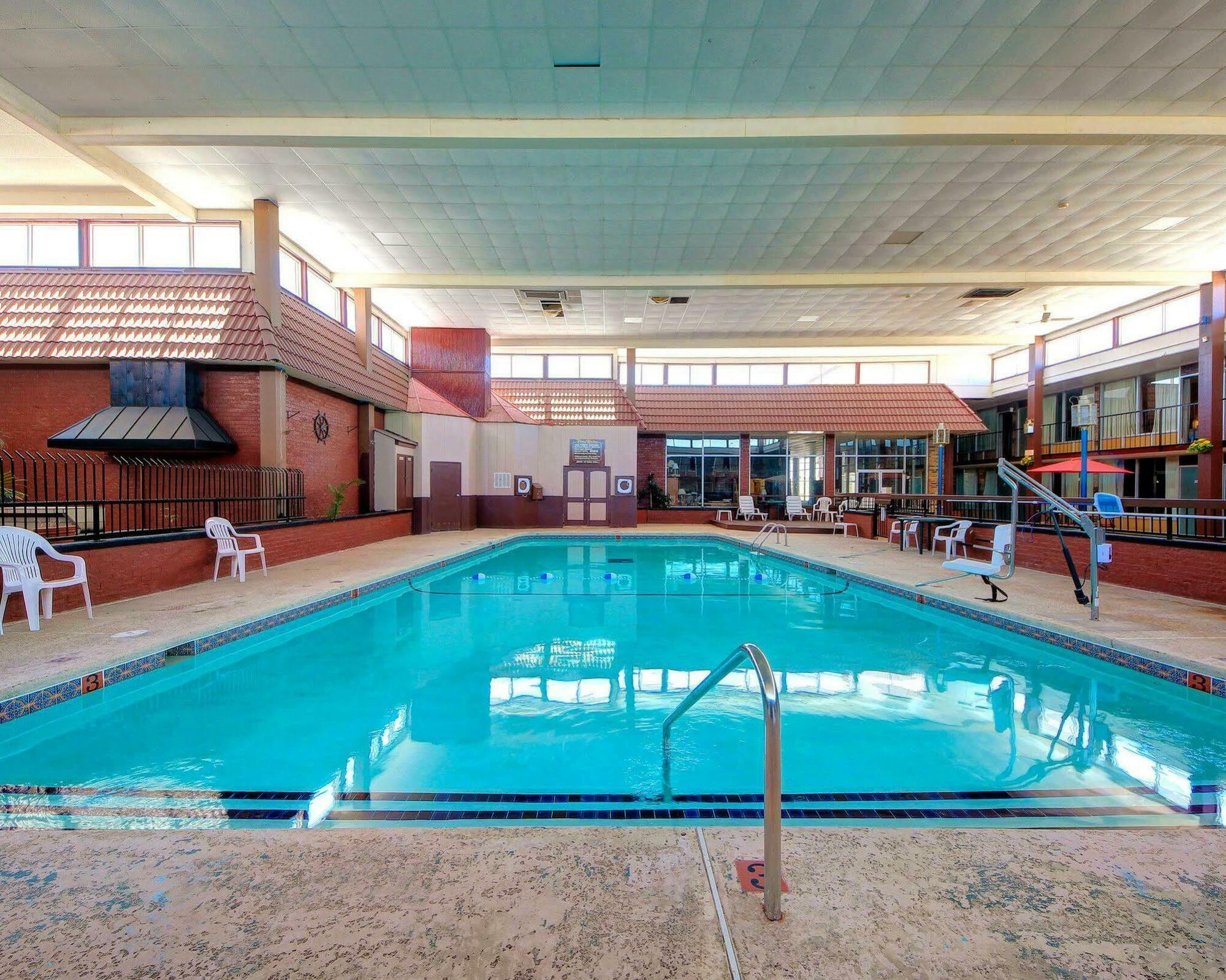 Quality Inn Shawnee I-40 Εξωτερικό φωτογραφία